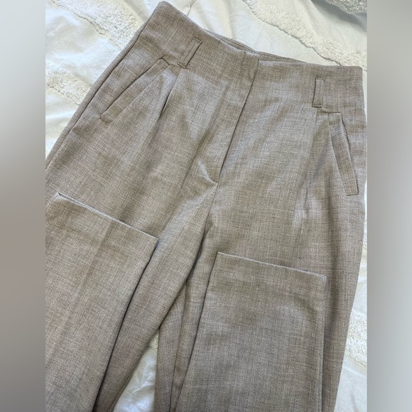 Beige tapered leg high waisted pants - Picture 6 of 8